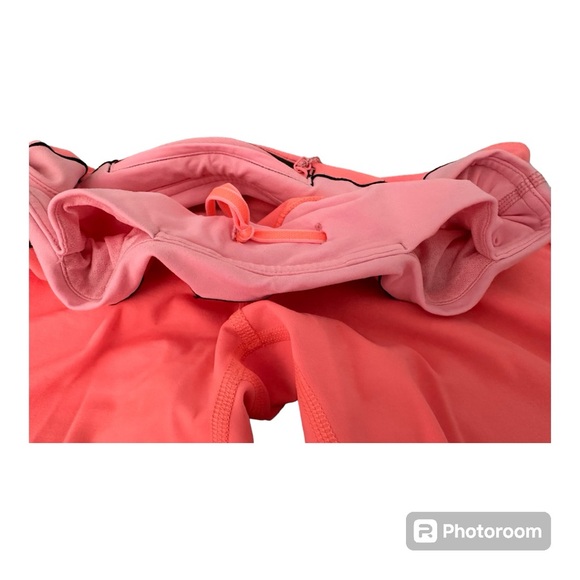 Lululemon leggings. EUC. Size 8. - Picture 6 of 12